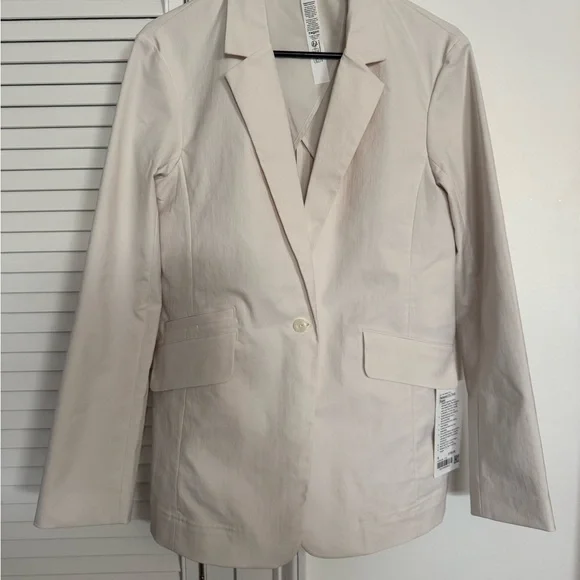 Lululemon Athletica Light Cream Blazer - Picture 2 of 7